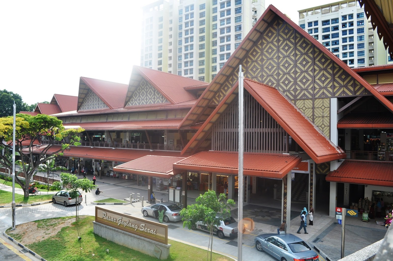 List of some Geylang condo Singapore located near Geylang Serai Market