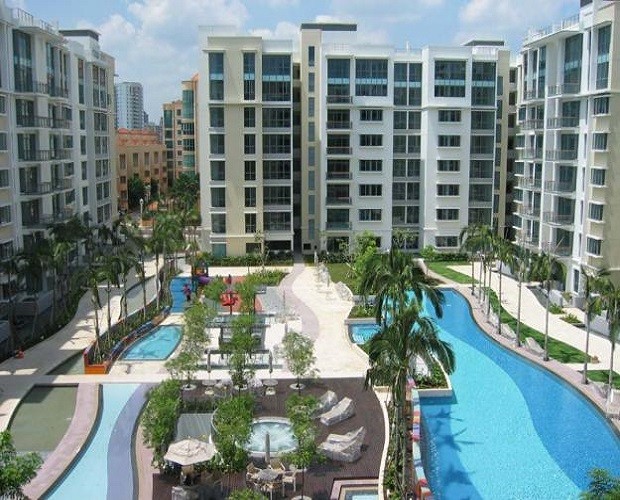 Geylang properties for sale: The Waterina swimming pool